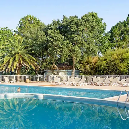 شقة Cocoon Albatros, Golf View, Pool, Pine Trees And Ocean موليات-إي-ما